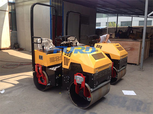 如果座駕壓路機(jī)發(fā)動機(jī)過熱應(yīng)該怎么做？